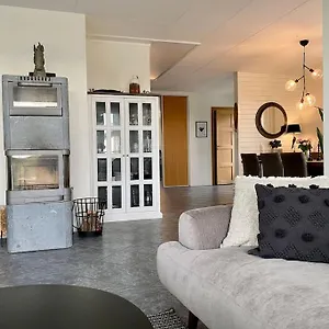 Apartment Villalaegenhet I Askim Med Havsutsikt, Göteborg
